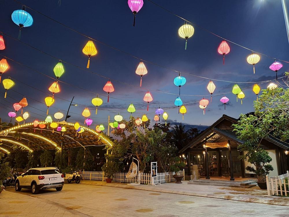 Cham Oasis Nha Trang Resort Condotel - Exterior