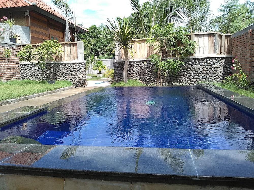 Sunbeam Villas - Outdoor Pool
