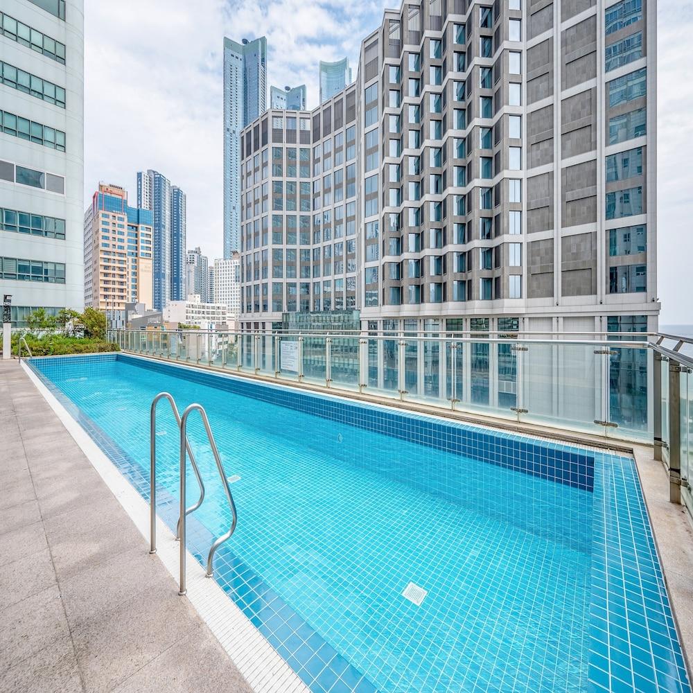 Haeundae Seacloud Hotel Residence - Outdoor Pool