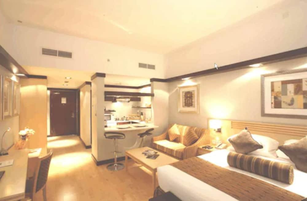 L' Arabia Hotel Apartments - Featured Image