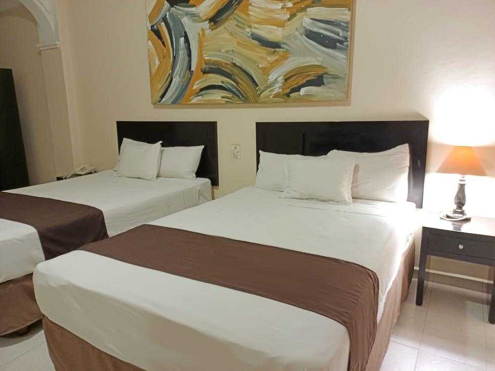 Hotel Villa Margaritas - Room