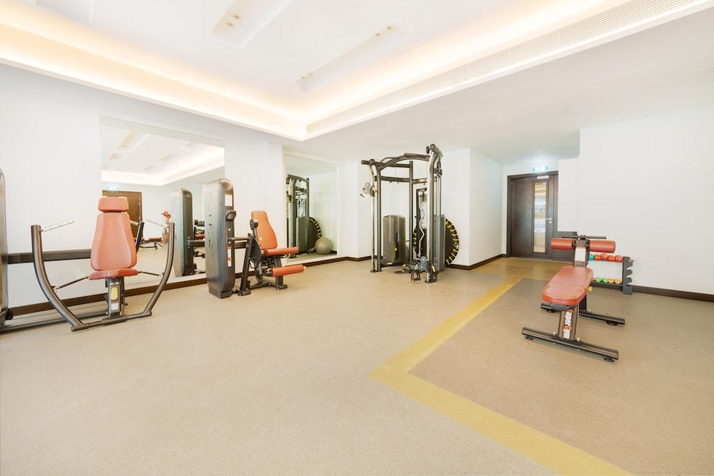 Maison Privee - Superb 1BR apartment overlooking Zabeel Park and Dubai Frame - Fitness Facility