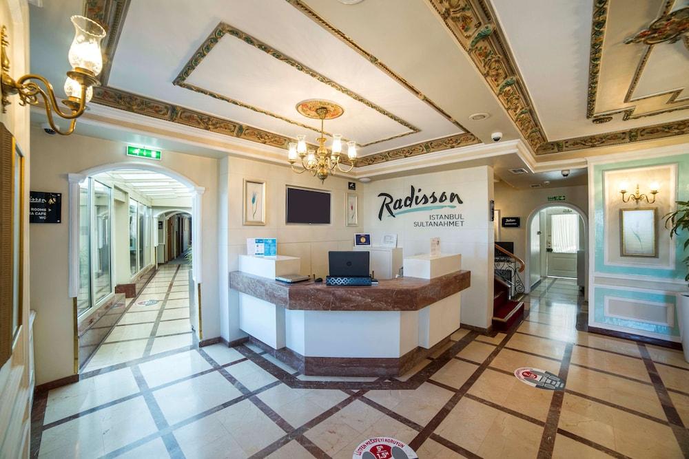 Radisson Hotel Istanbul Sultanahmet - Interior Entrance