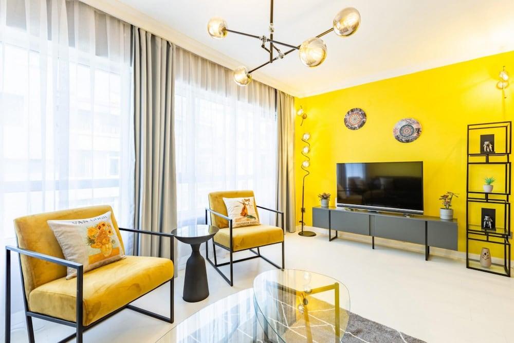 Central and Chic Flat on Rumeli Street Nisantasi - Featured Image