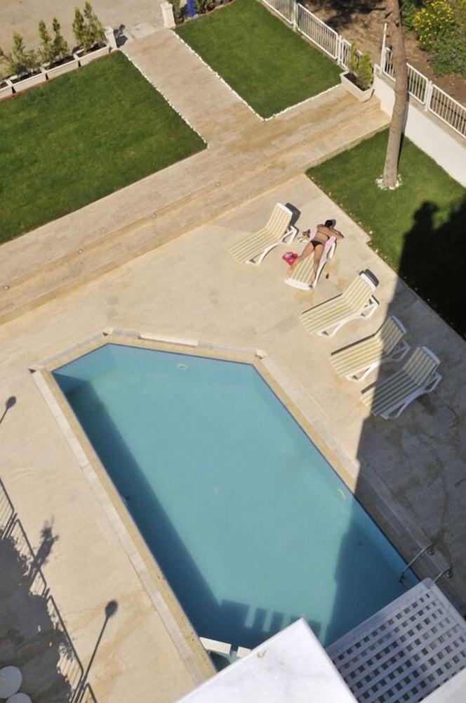 Adalia Hotel - Outdoor Pool