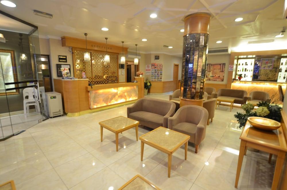 Hotel Inter Istanbul - Lobby Sitting Area