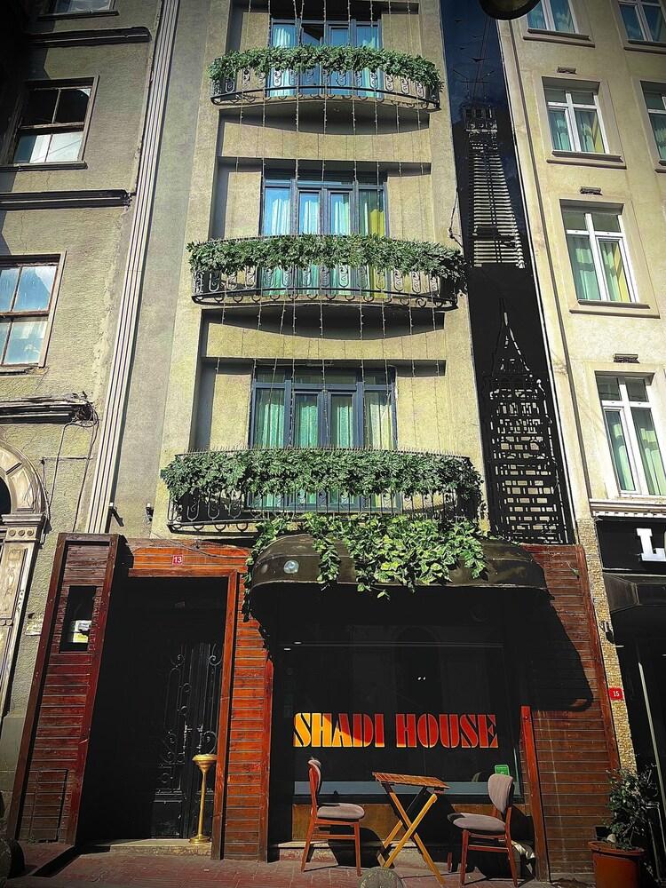 shadi house - Exterior