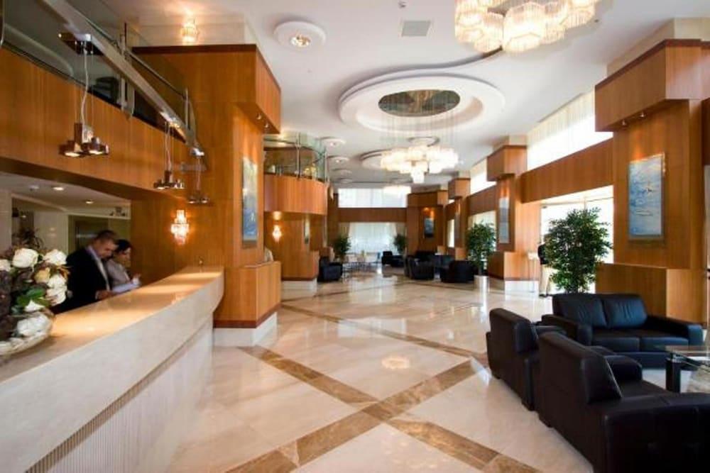 ByOtell Hotel Istanbul - Interior Entrance