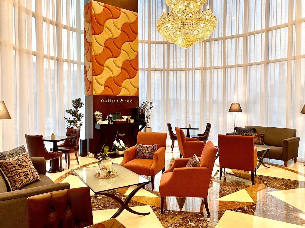 Kingsgate Hotel Doha by Millennium Hotels - Lobby