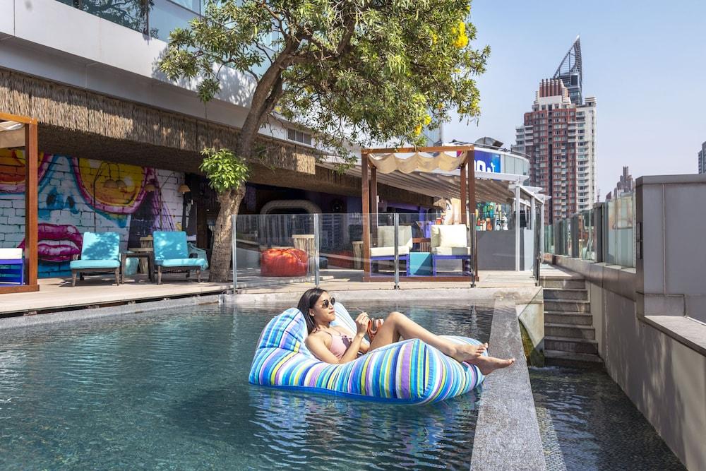 Novotel Bangkok Platinum - Outdoor Pool
