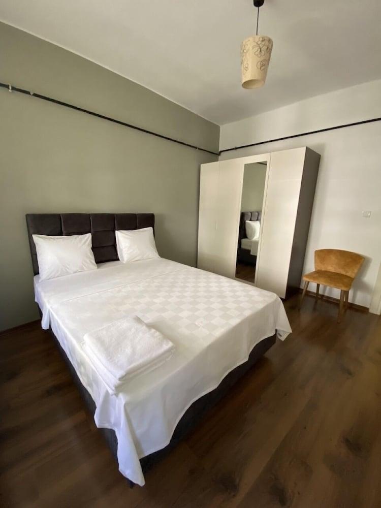 Segatur Apartments - Room