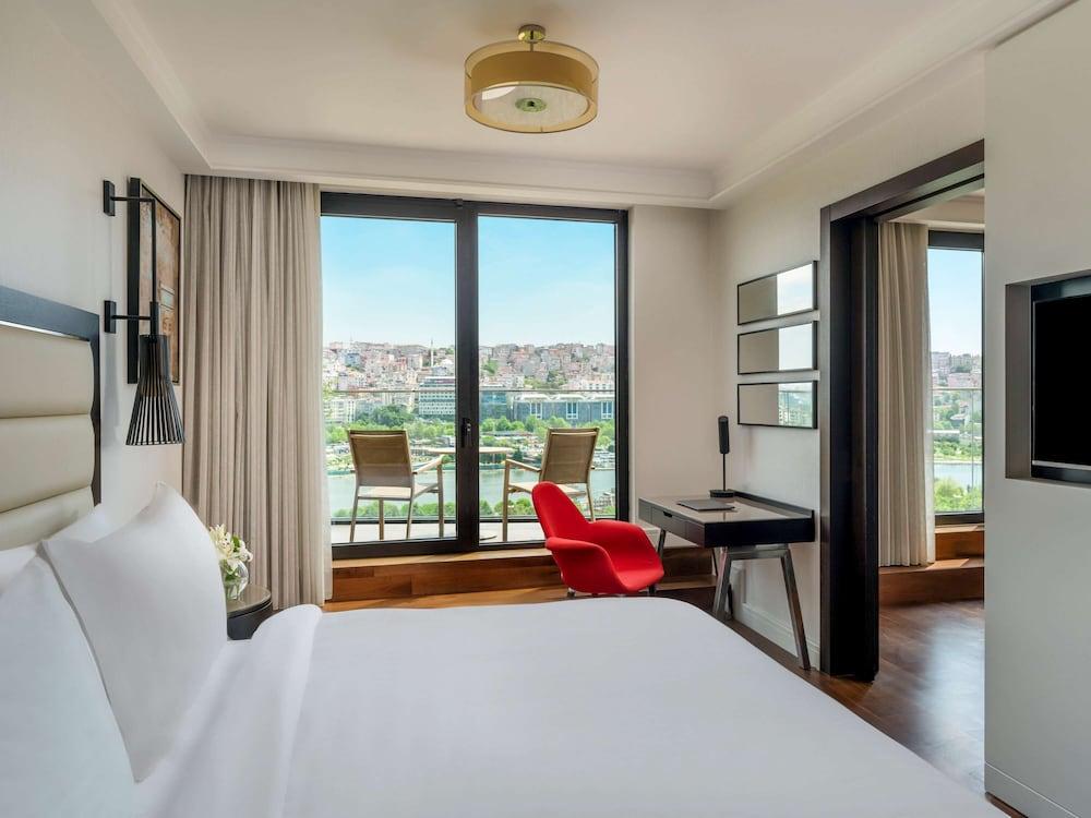 Mövenpick Hotel Istanbul Golden Horn - Featured Image