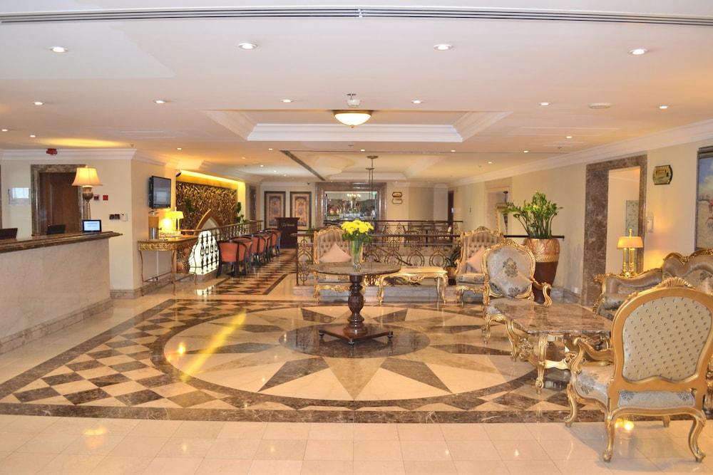 Sheraton Khalidiya Hotel - Interior Entrance