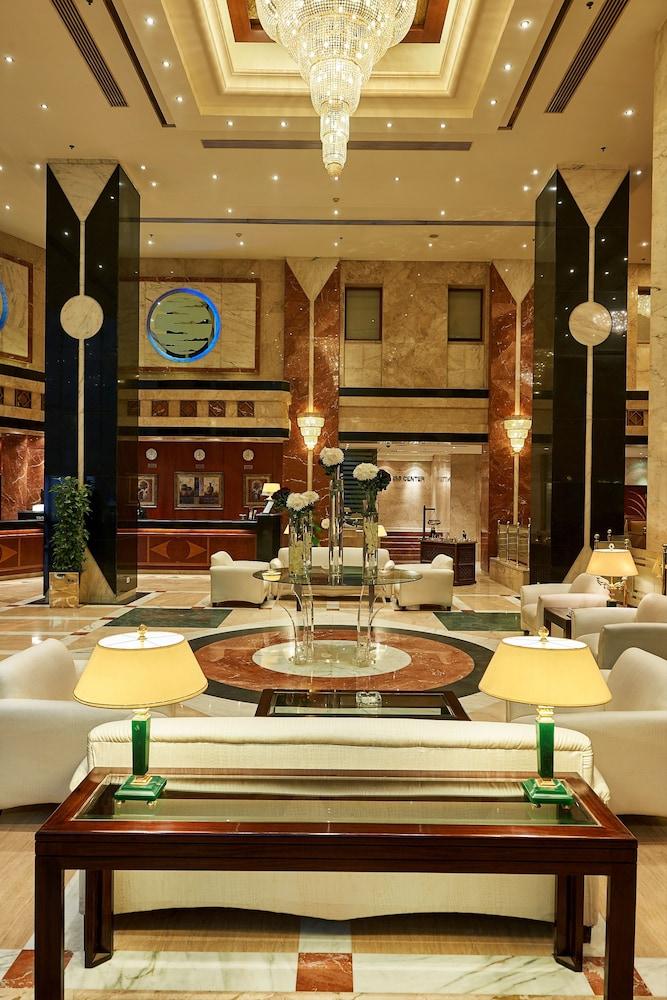 فندق سفير القاهرة - Lobby Sitting Area