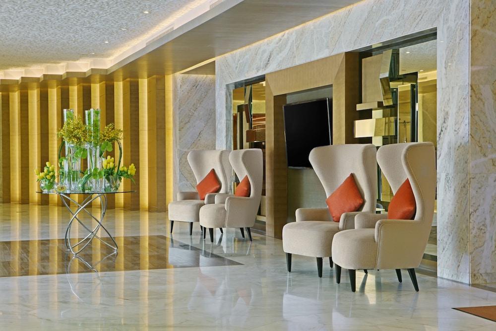 DoubleTree by Hilton Riyadh - Al Muroj Business Gate - Interior Entrance