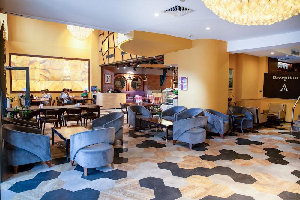 Grand Aras Hotel & Suites - Lobby Lounge