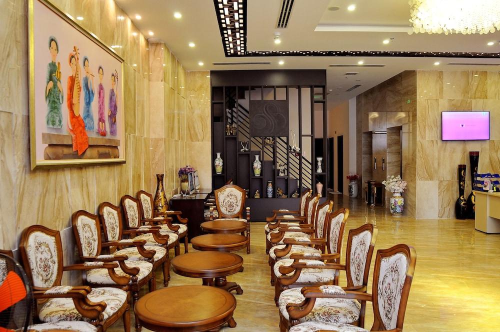 Begonia Nha Trang Hotel - Lobby Sitting Area