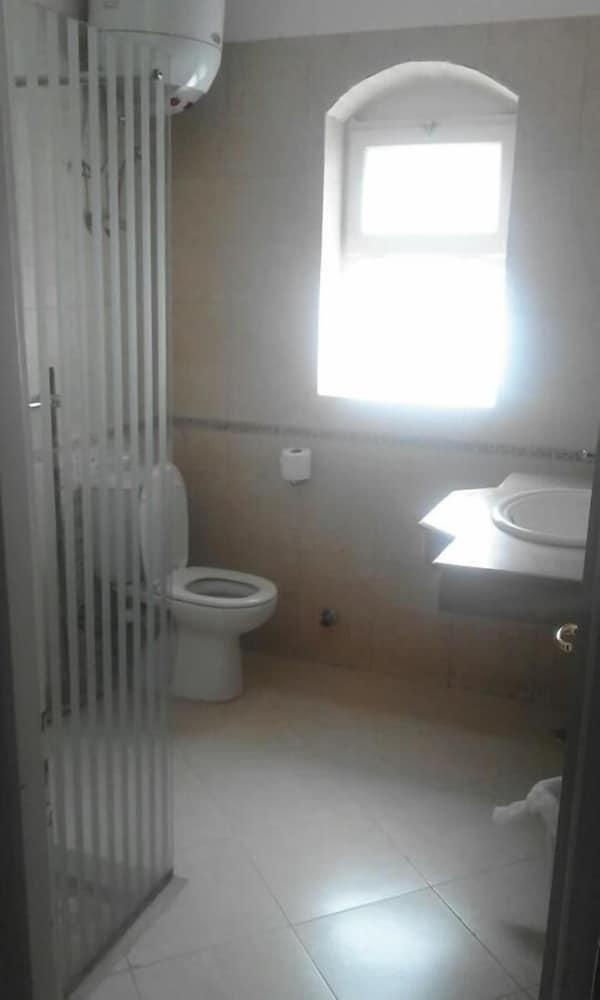 El Gouna Downtown property Co4 - Bathroom