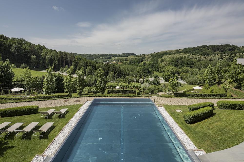Falkensteiner Balance Resort Stegersbach - Infinity Pool