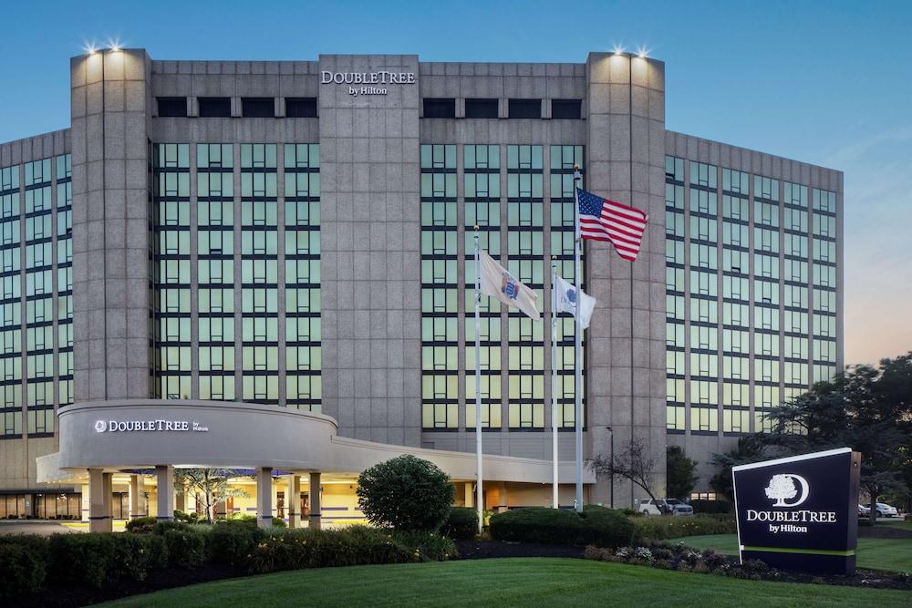 DoubleTree by Hilton Cherry Hill Philadelphia - Featured Image