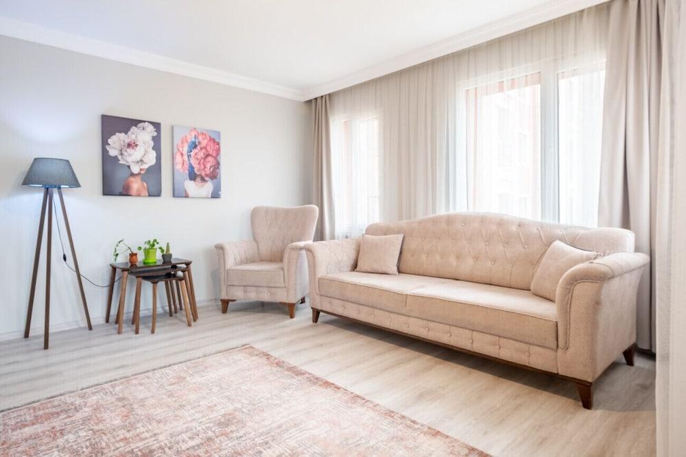 Marvelous Apartment in the Heart of Maltepe - Room