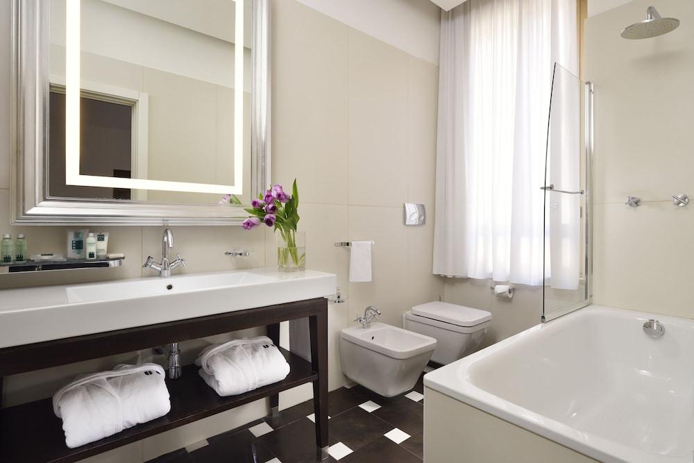 Milano Castello Luxury Apartment - Bathroom