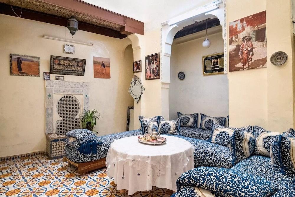 Family Room for 6 Peoples Sunny Riad Inside Medina Fes El Bali - Featured Image