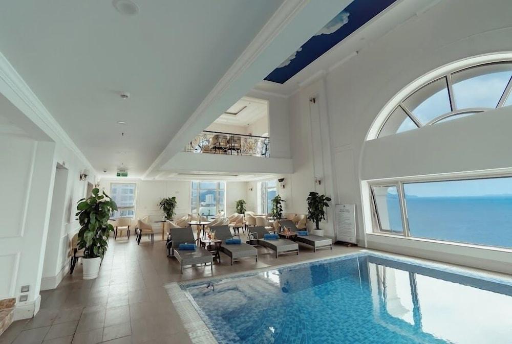 MerPerle Beach Hotel - Indoor Pool