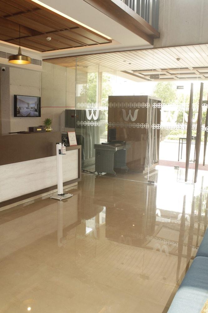 Welcomhotel by ITC Hotels, Ashram Road, Ahmedabad - Reception