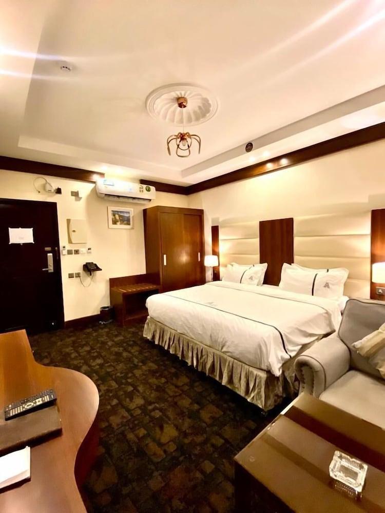 Aral Hotel - Room