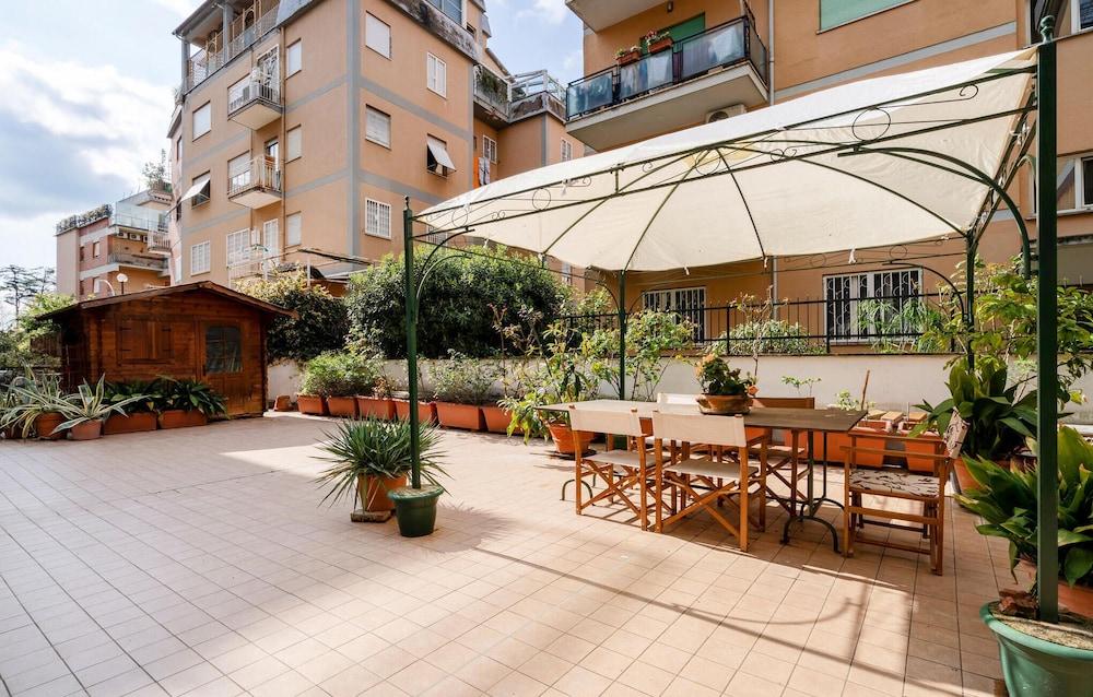 Beautiful Apartment in Roma With Wifi and 2 Bedrooms - Exterior