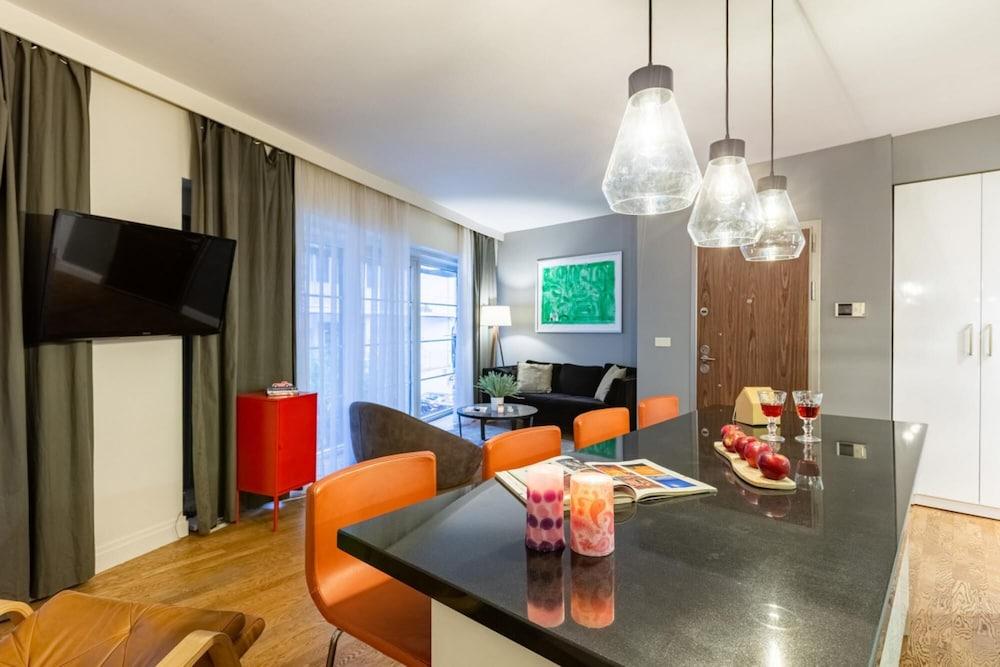 Missafir Flat With Excellent Location in Beyoglu - Featured Image