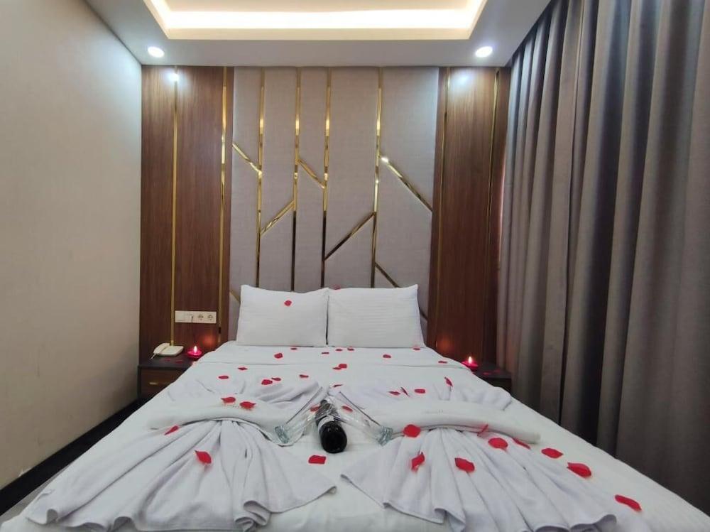 The Golden Pera's Hotel & Spa - Room