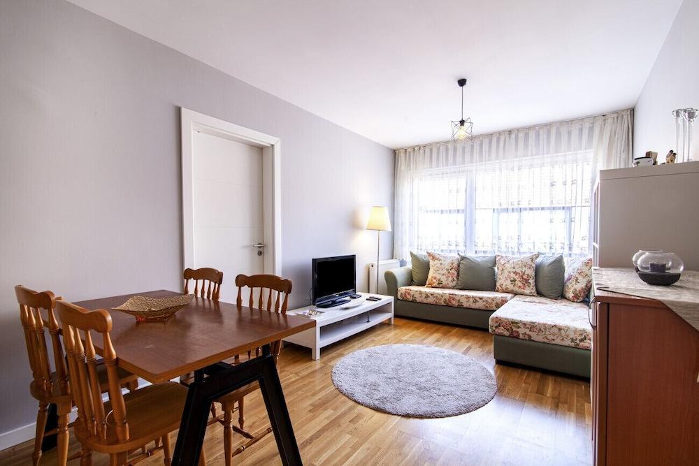 Sleek and Central Flat With Shared Pool in Sisli - Featured Image