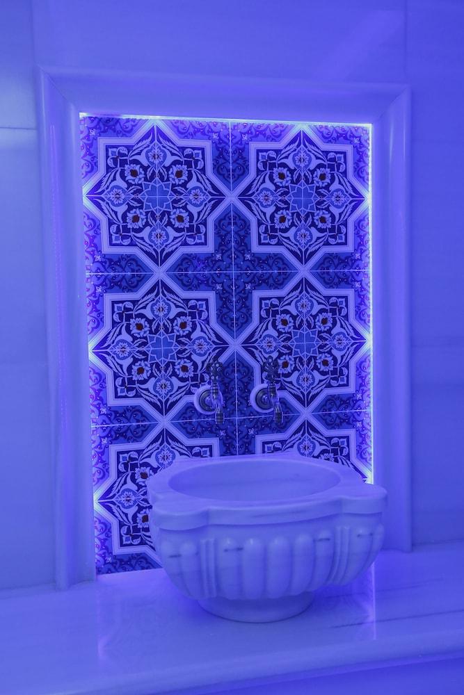 Art Nouveau Pera - Turkish Bath