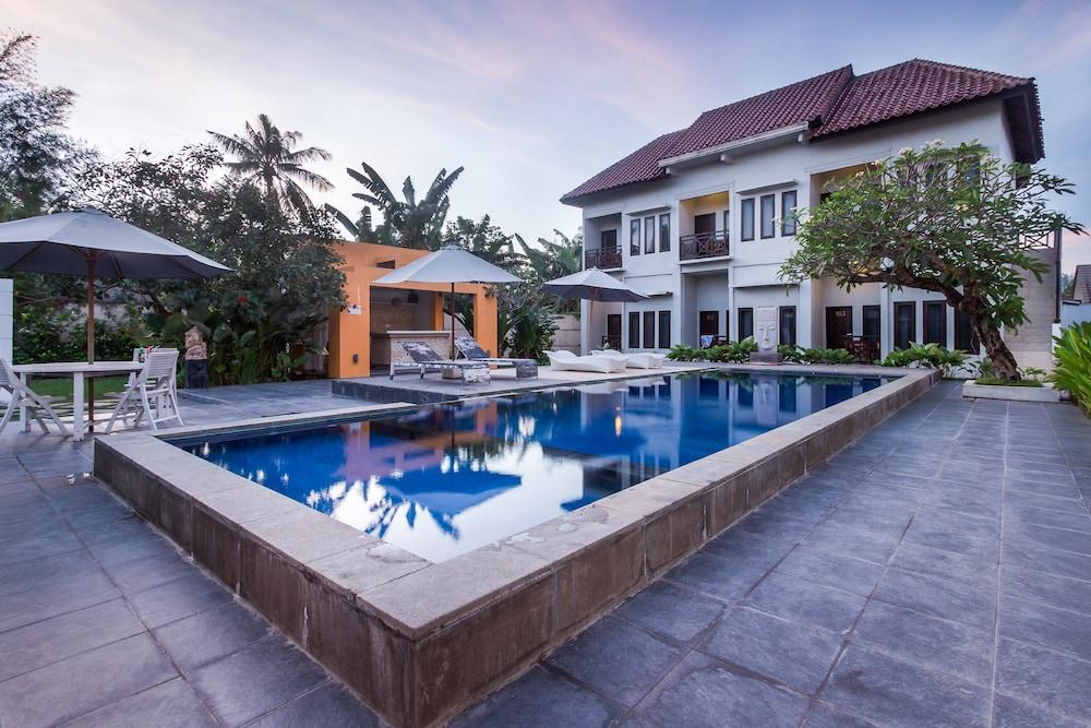 JM Hotel Kuta Lombok - Featured Image
