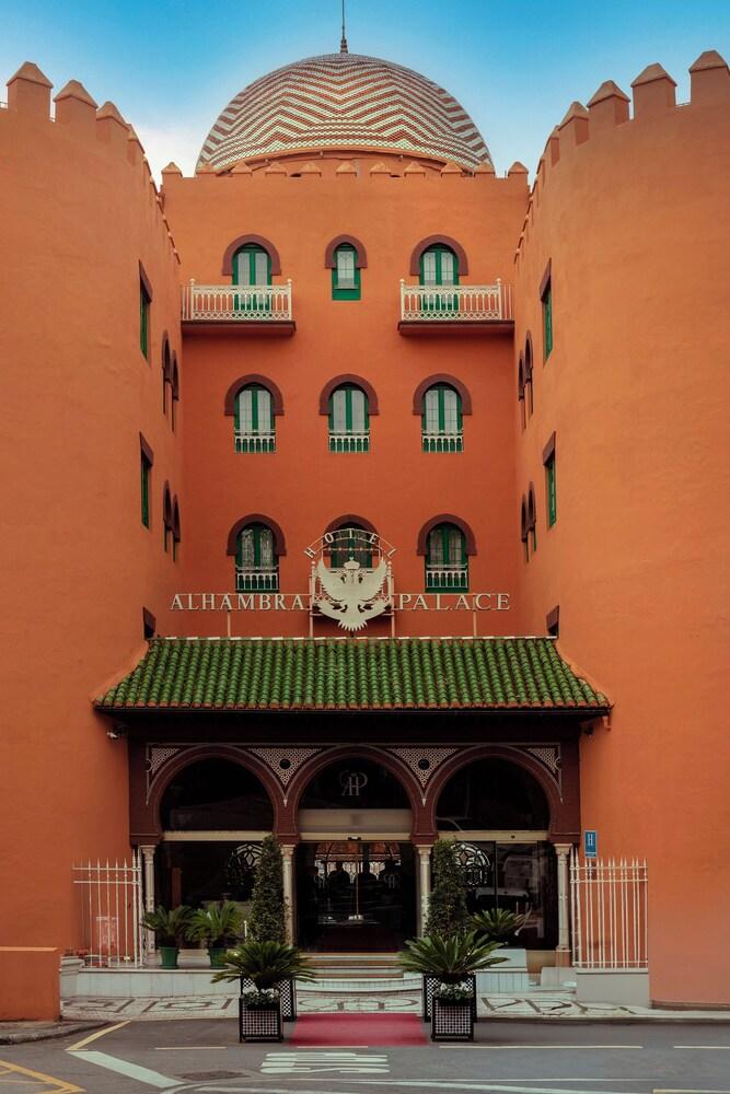 فندق قصر الحمراء - Exterior
