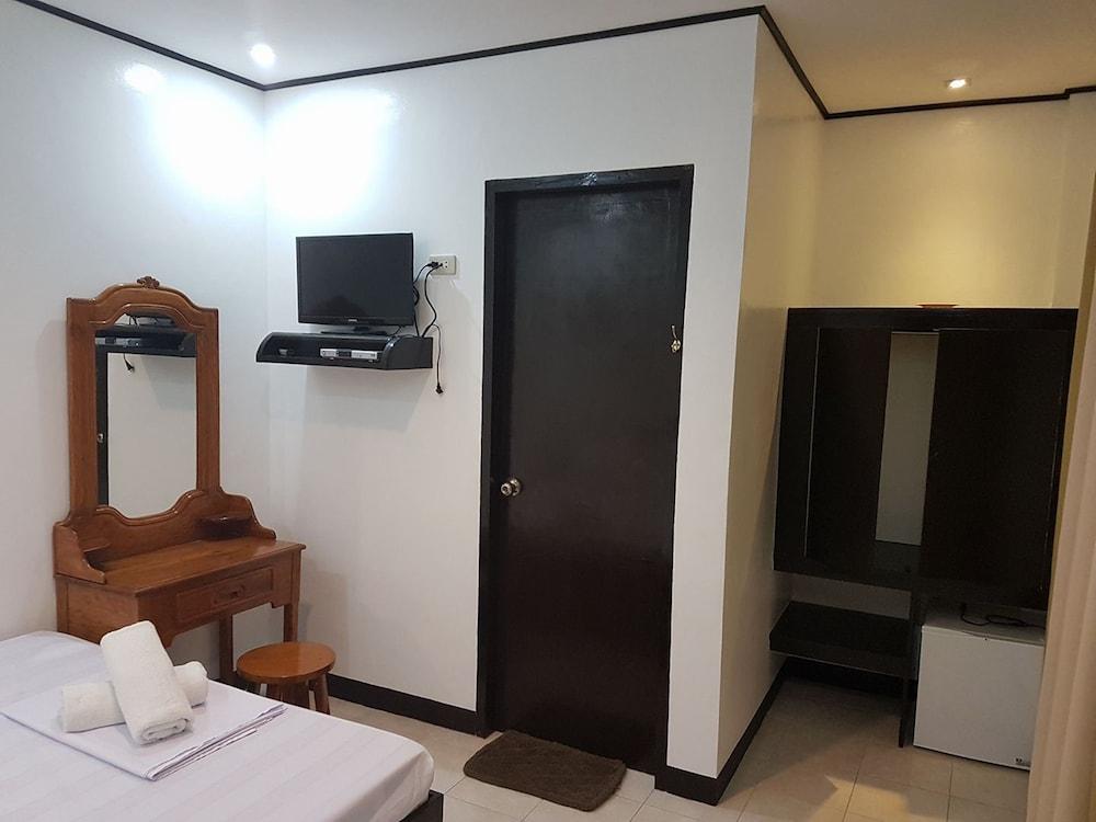 Ilicitos Resort Boracay - Room amenity