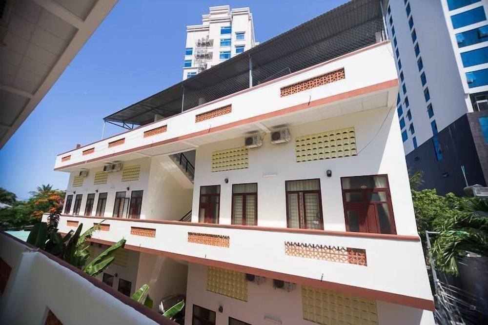 Nha Trang Studio Apartments - Exterior