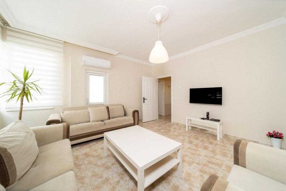 Cozy Apartment Near Popular Attractions in Antalya - Featured Image