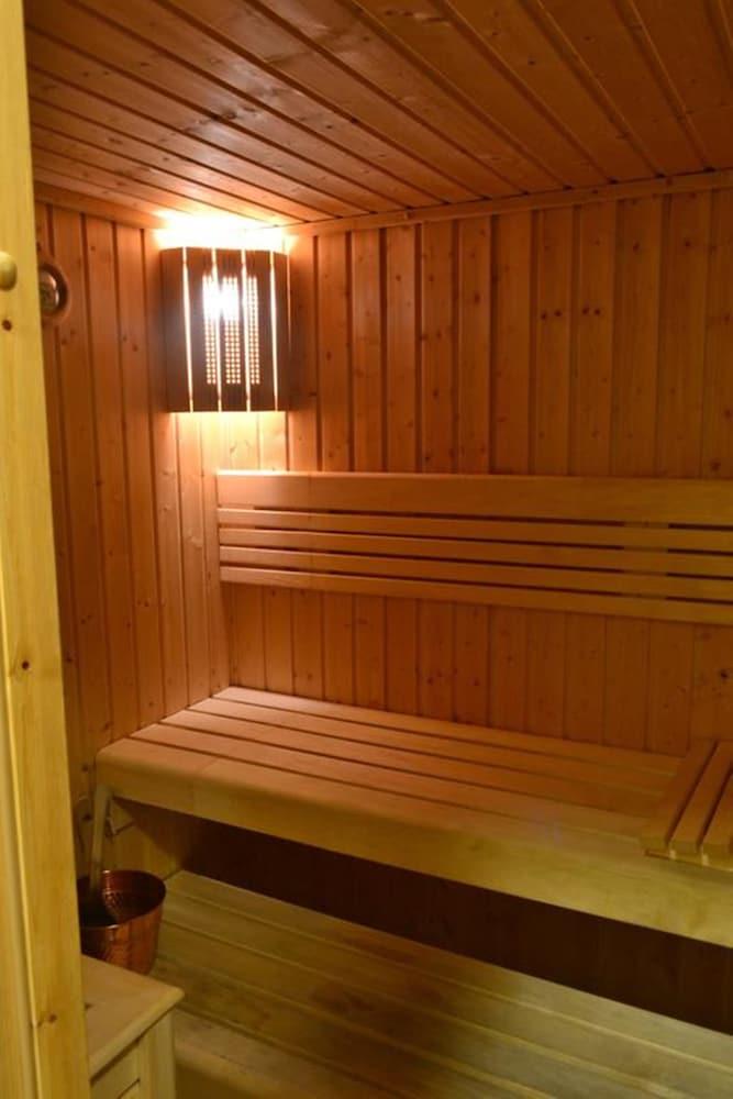 إجزكيوتيف سويتس - Sauna