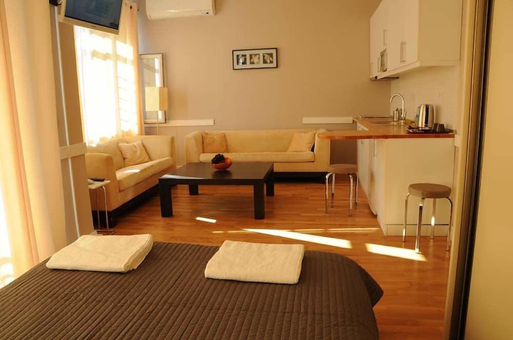 Ortakoy Bosphorus Apart - Room