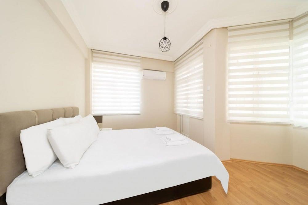 Cozy Apartment Near Popular Attractions in Antalya - Room