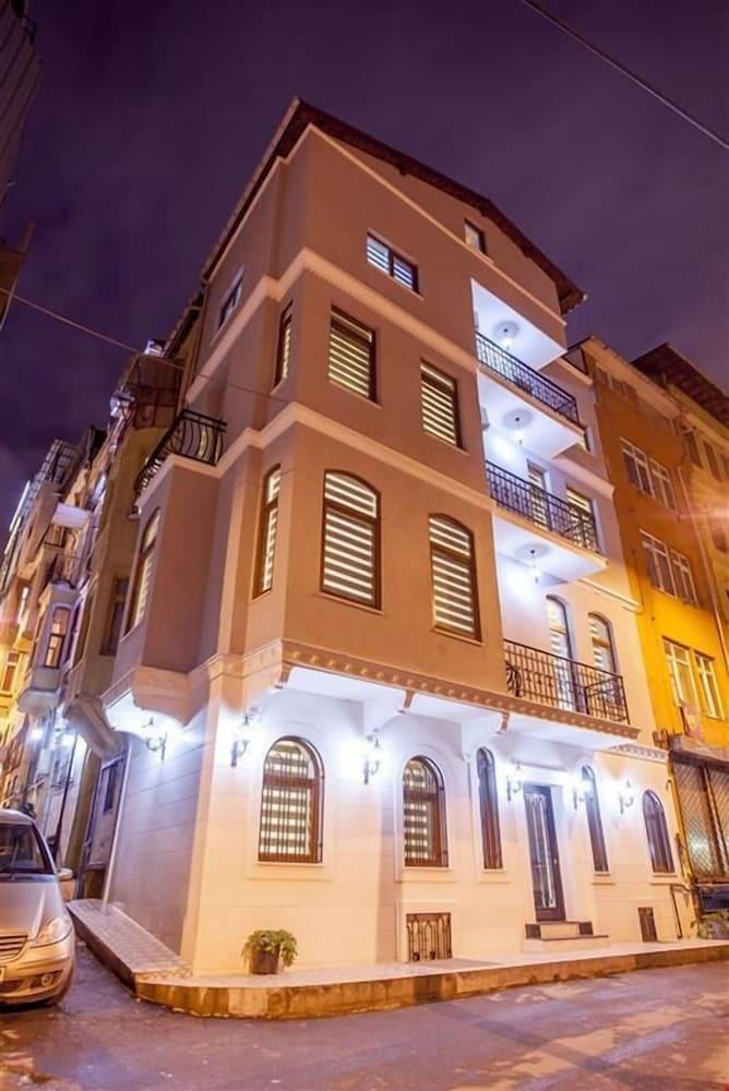 Taksim Sem House - Featured Image