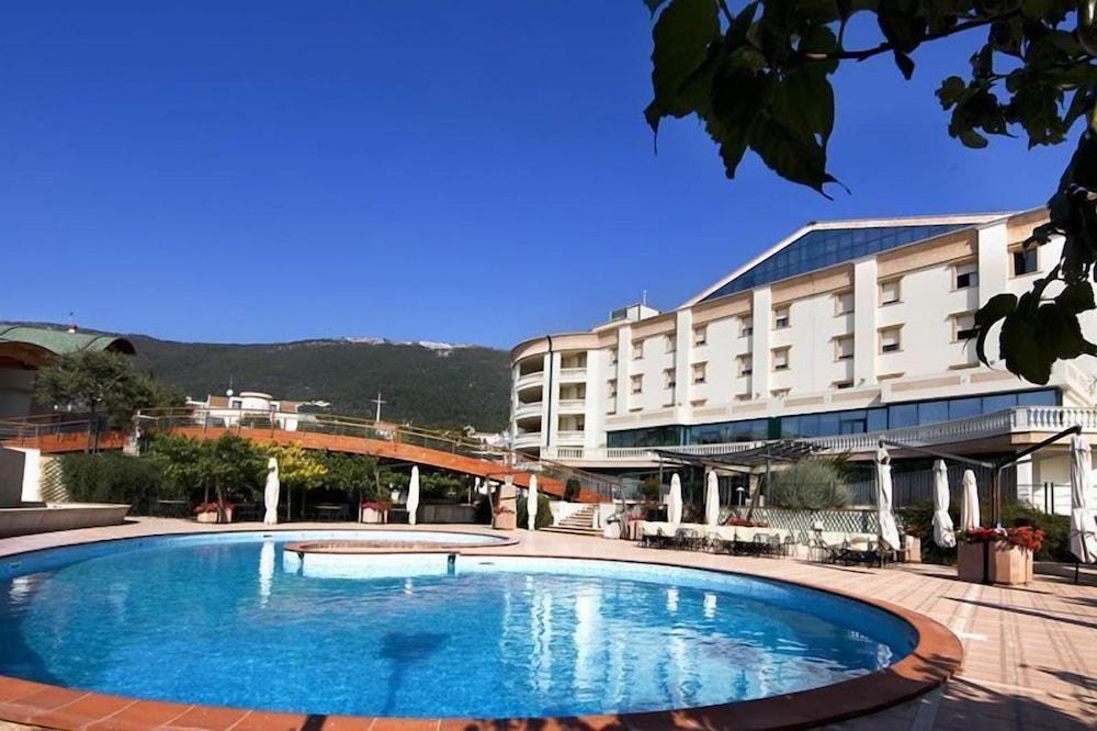 Gran Paradiso Hotel Spa - Featured Image