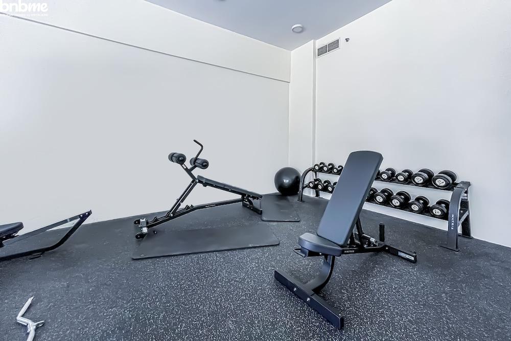 ST-AG Tower-2606 by bnbme homes - Fitness Facility