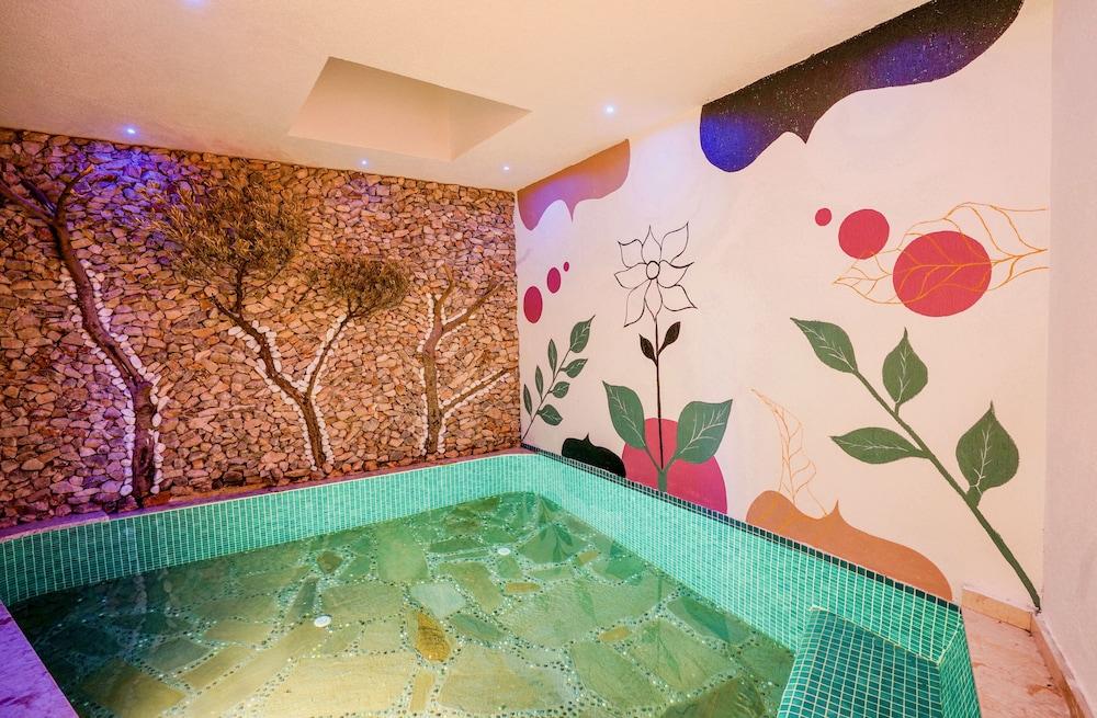 Kalkan Arycanda - Indoor Pool