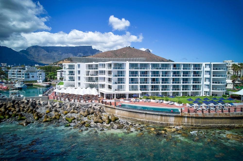 Radisson Blu Hotel Waterfront, Cape Town - Featured Image