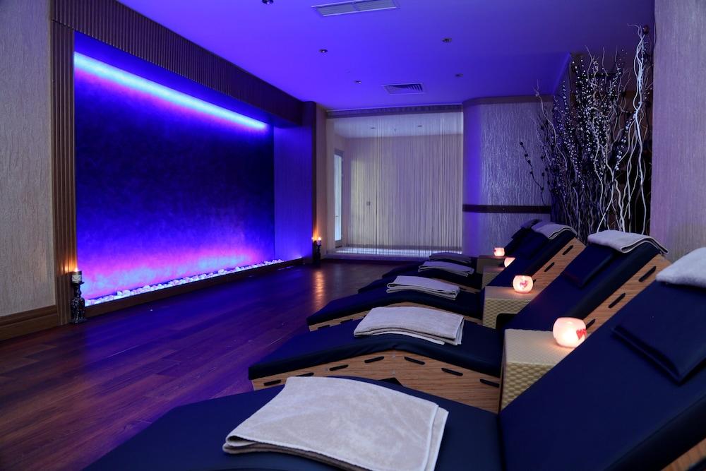Ramada Hotel & Suites by Wyndham Istanbul Sisli - Treatment Room