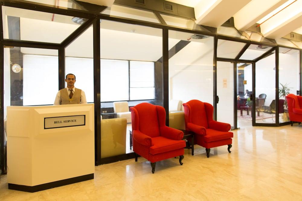Safir Airport Hotel - Lobby